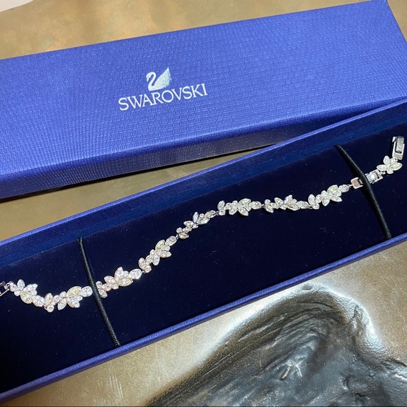 Swarovski Jewelry - SWAROVSKI Crystal Tennis Bracelet NEW 6” 7.5”